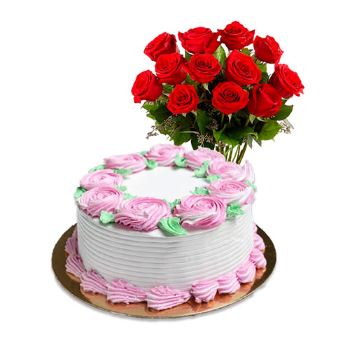 Vanilla Cake with Red Roses